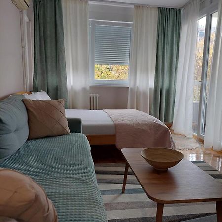Green apartment Belgrado Buitenkant foto