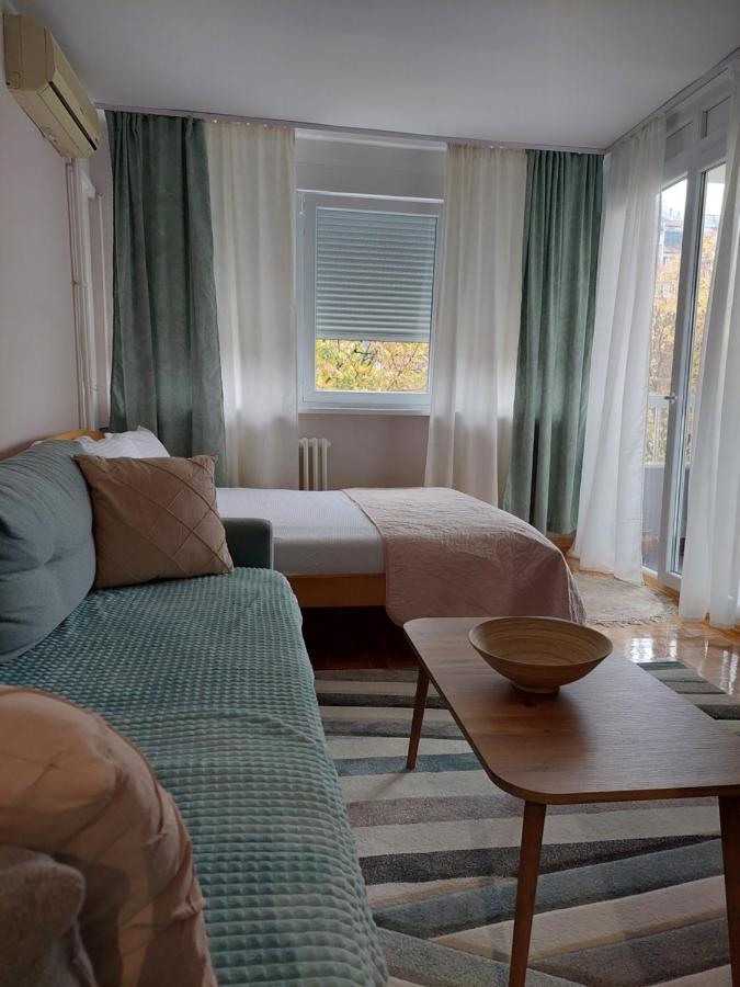 Green apartment Belgrado Buitenkant foto